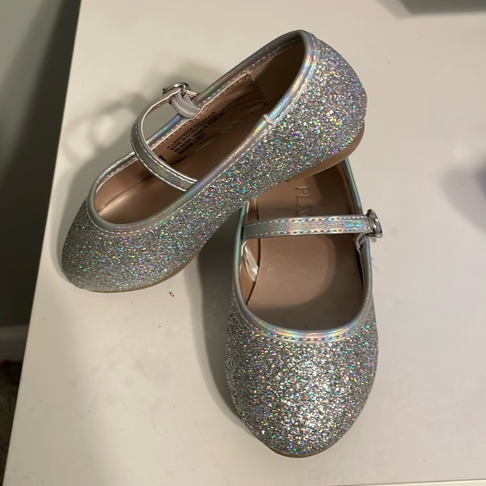 Toddler girl silver glitter shoes size 7